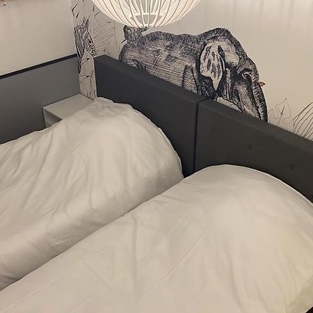 קלישי Appartement Luxueux Climatise Avec Terrasse, 6 Couchages - 17Eme Arrondissement De Paris מראה חיצוני תמונה