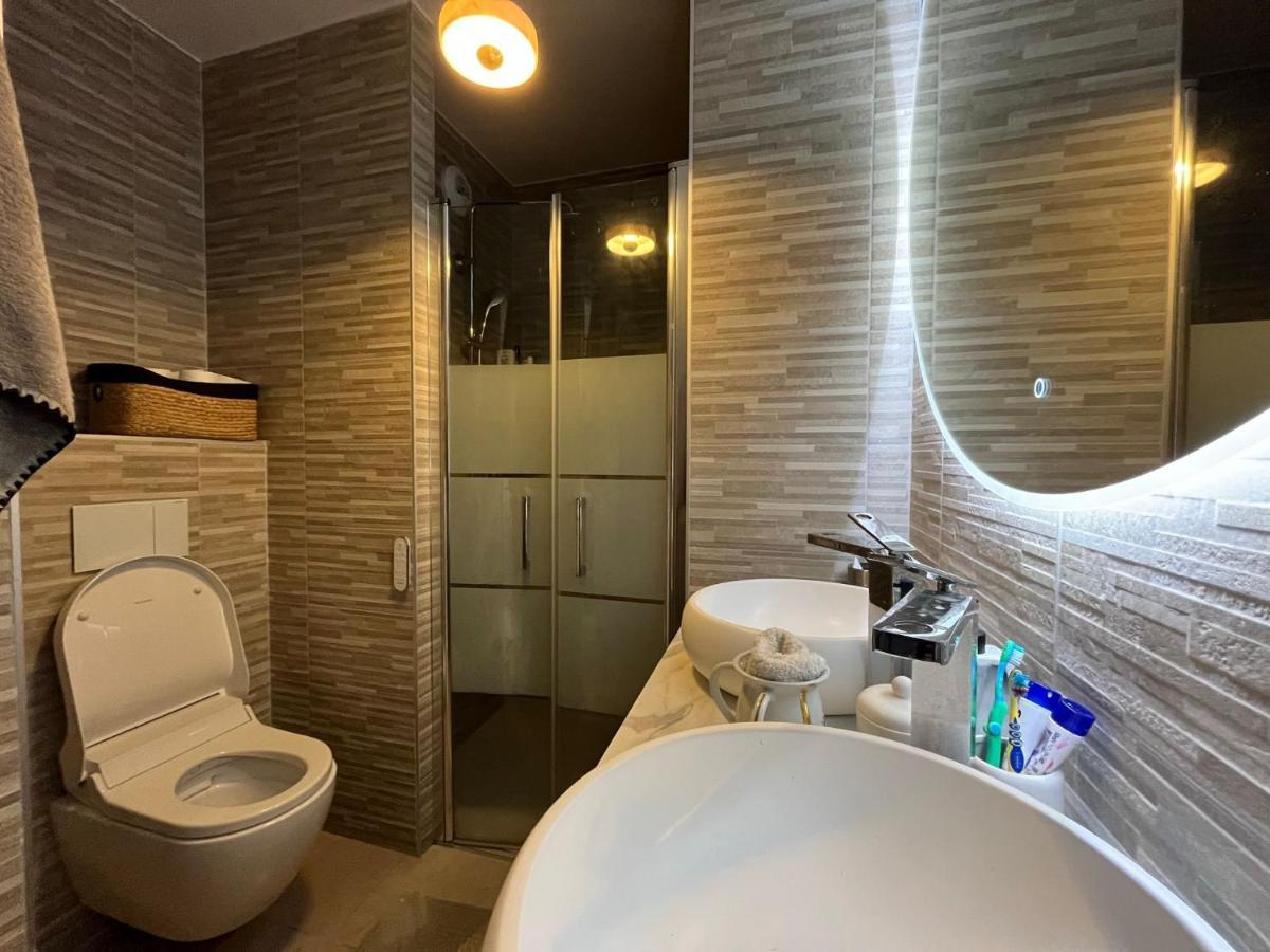 קלישי Appartement Luxueux Climatise Avec Terrasse, 6 Couchages - 17Eme Arrondissement De Paris מראה חיצוני תמונה